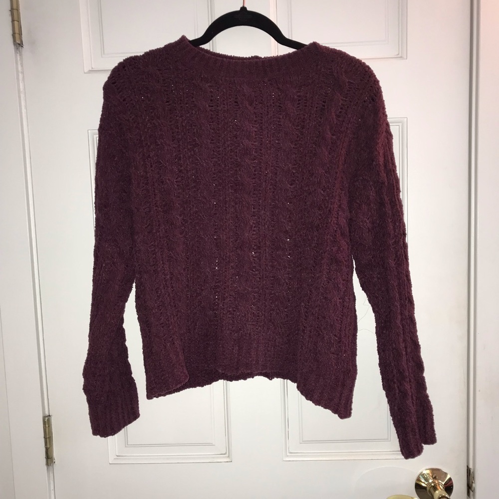 American Eagle sweater